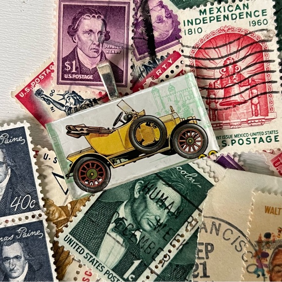 DISNEY Vintage POSTAGE stamp and USA postage stamp lot - Picture 7 of 10